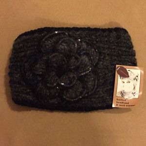 NWT knitted scarf/ headband